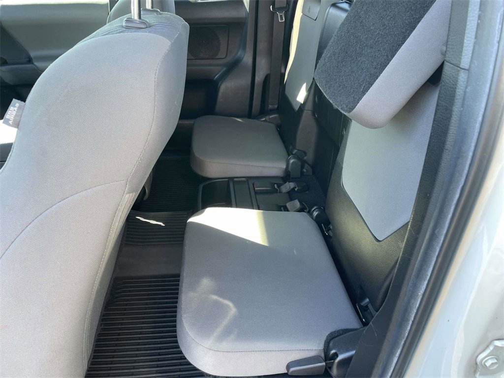 Used 2022 Toyota Tacoma image 12