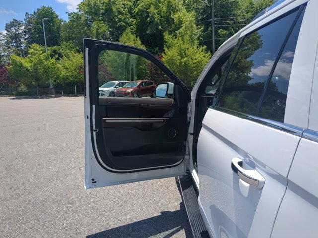 Certified 2022 Ford Expedition Limited RWD image 13
