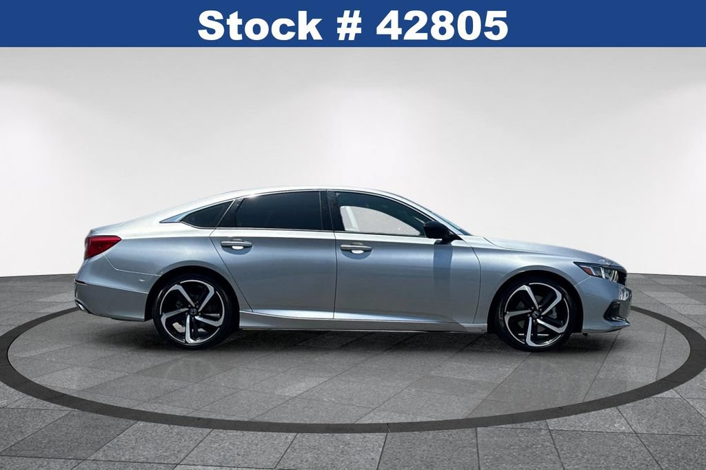 Used 2022 Honda Accord Sport image 4