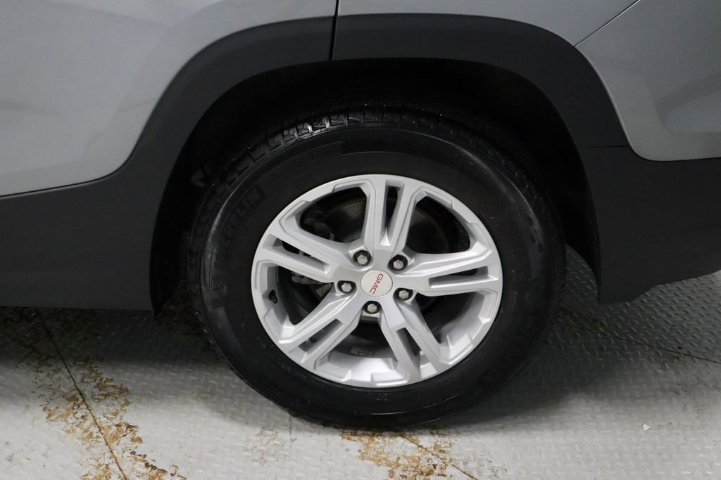 Used 2024 GMC Terrain SLE FWD image 18