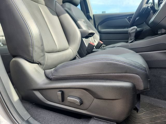 Used 2025 Subaru Forester Limited AWD/4WD image 33