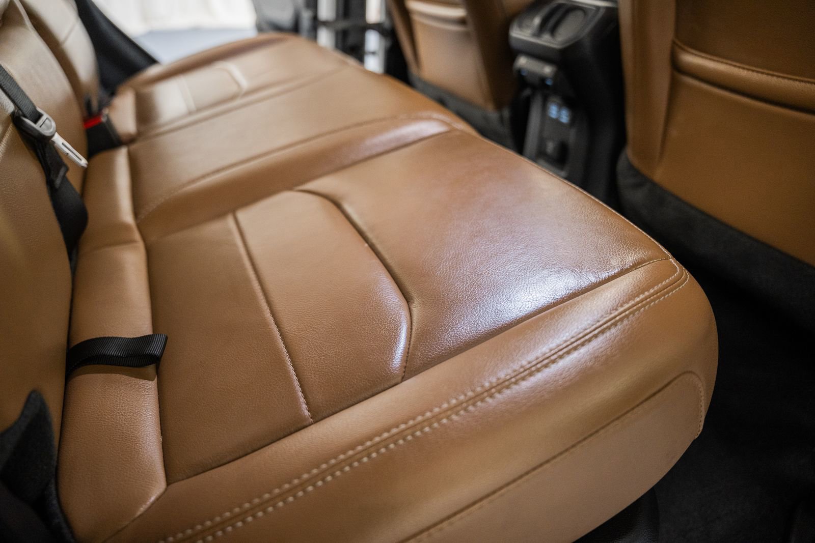 Used 2021 Jeep Wrangler Unlimited Sahara 4xe w/ Cold Weather Group image 40