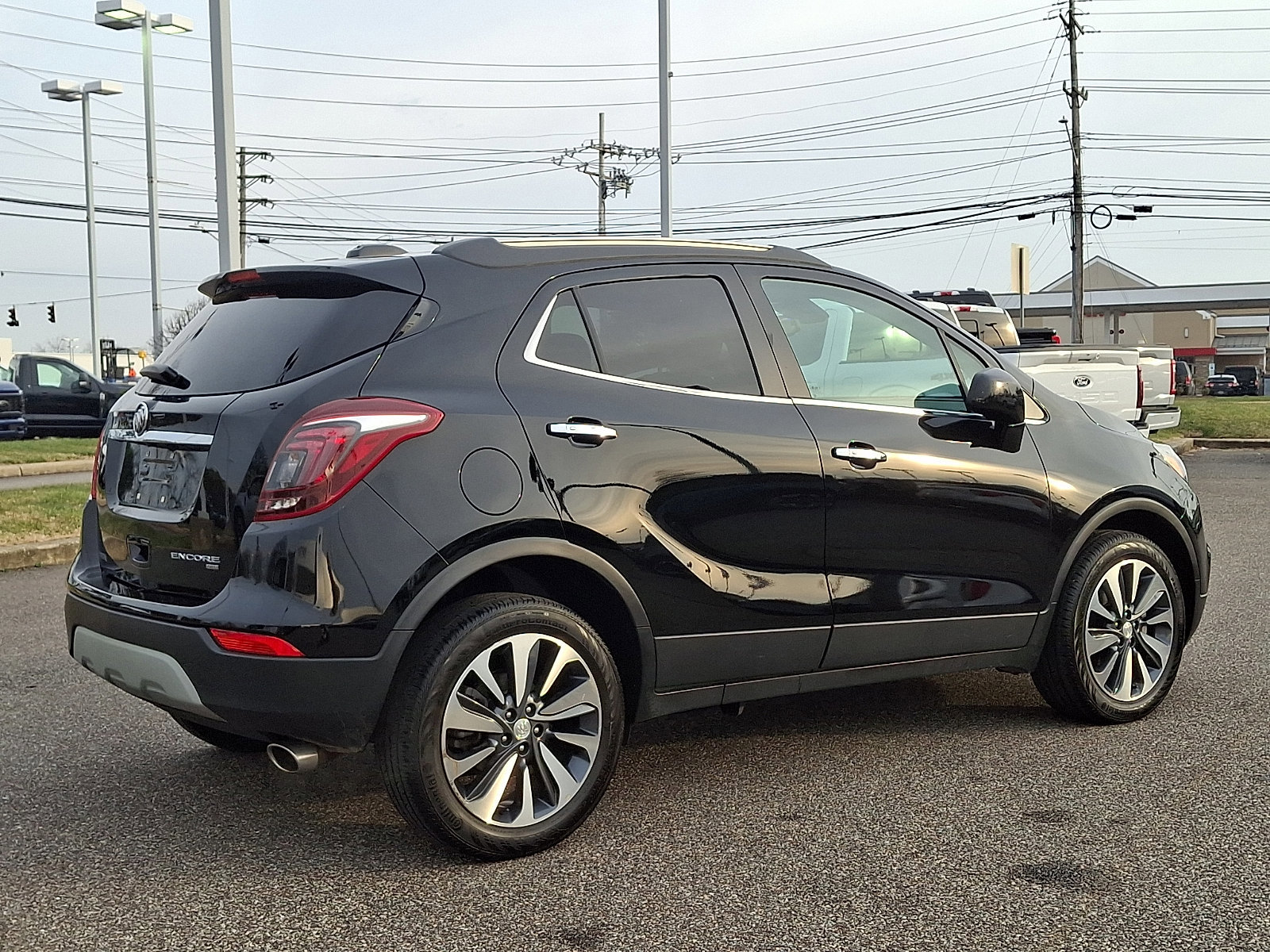 Used 2022 Buick Encore Preferred w/ Safety Package image 8