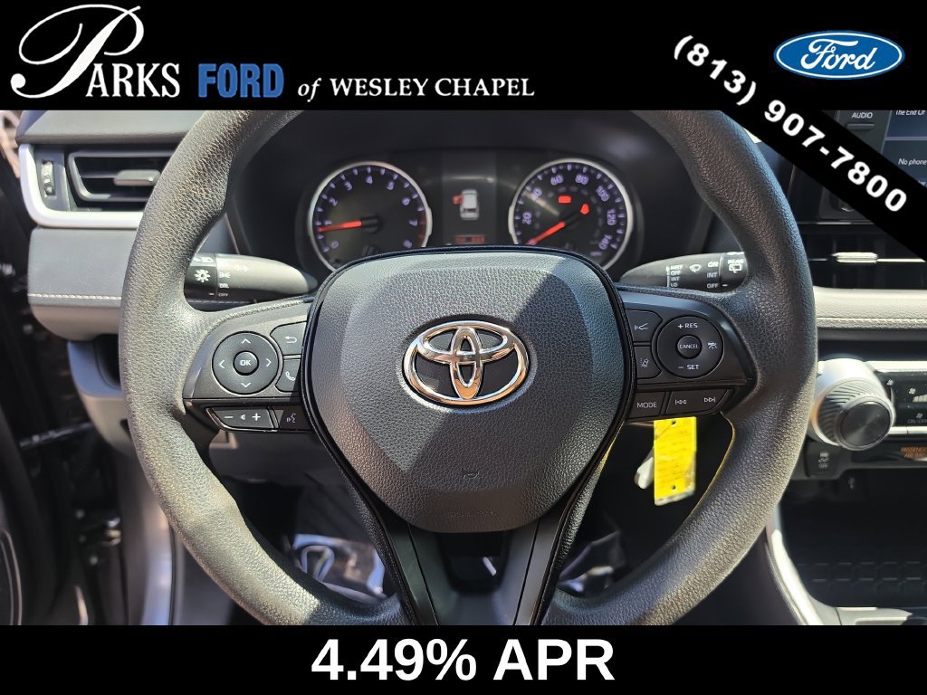 Used 2021 Toyota RAV4 LE AWD/4WD image 26