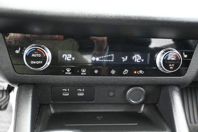 Used 2025 Mitsubishi Outlander SE FWD image 22