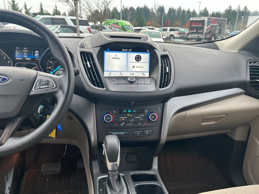 Certified 2018 Ford Escape SE w/ SE Sync 3 Package image 24