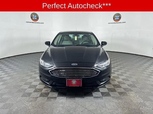 Certified 2017 Ford Fusion SE image 3
