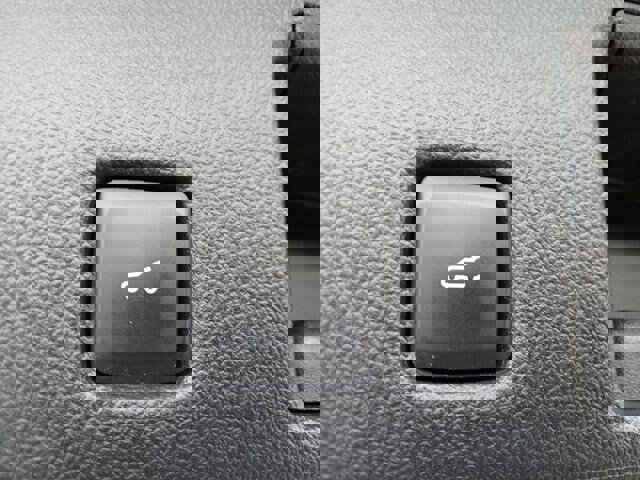 Certified 2020 Ford Escape Titanium image 27