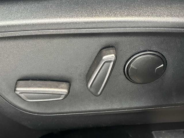 Certified 2024 Ford Escape Platinum AWD/4WD image 33
