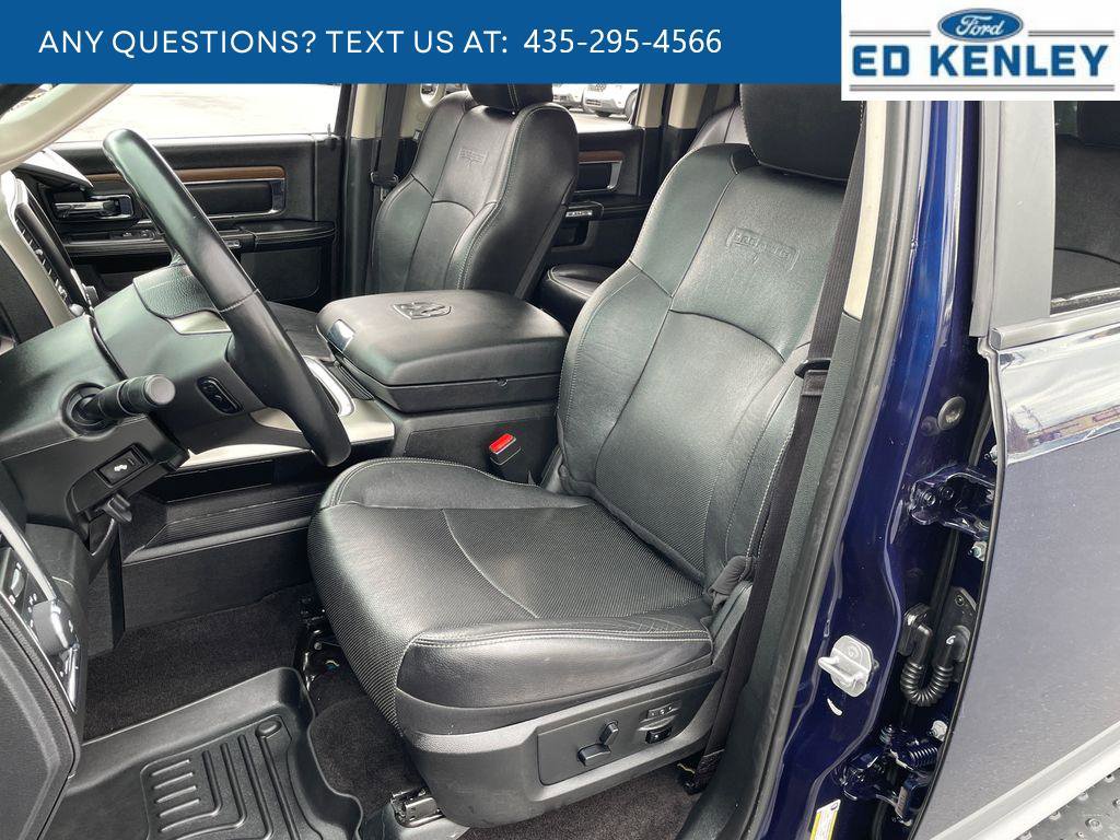 Used 2017 RAM 1500 Laramie w/ Convenience Group AWD/4WD image 3