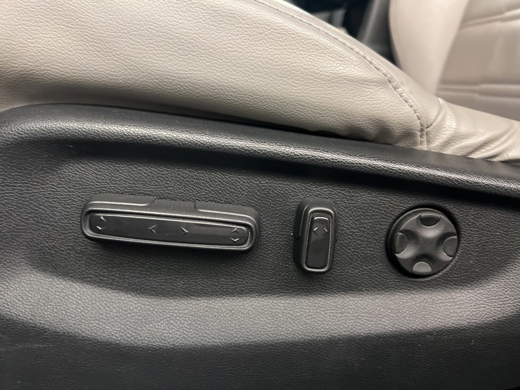 Used 2017 Honda CR-V Touring image 26