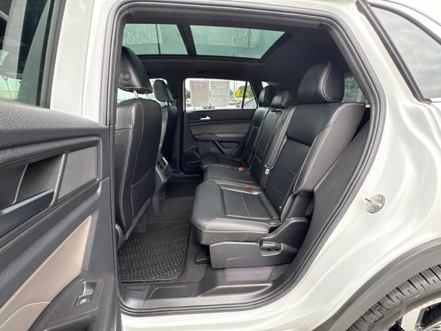 Used 2022 Volkswagen Atlas Cross Sport SEL AWD/4WD image 24