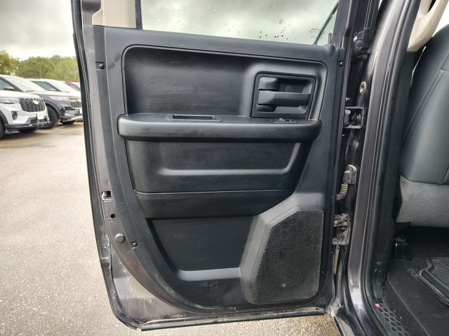 Used 2018 RAM 1500 Express AWD/4WD image 12