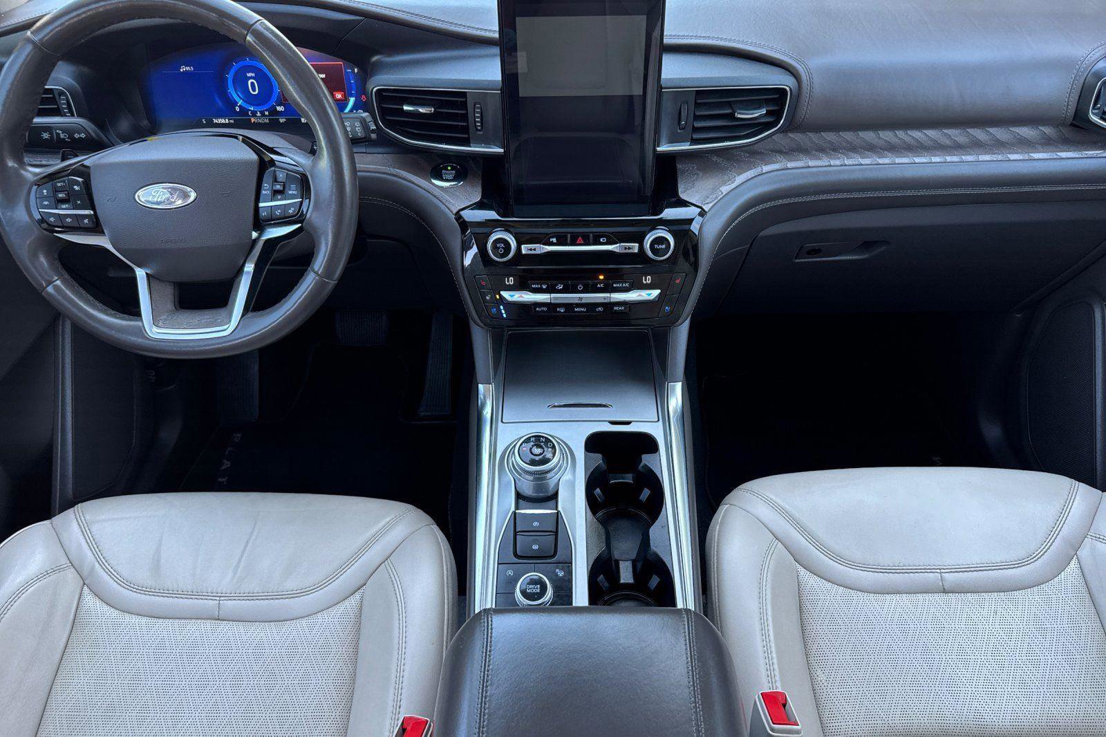 Certified 2021 Ford Explorer Platinum w/ Equipment Group 601A image 10