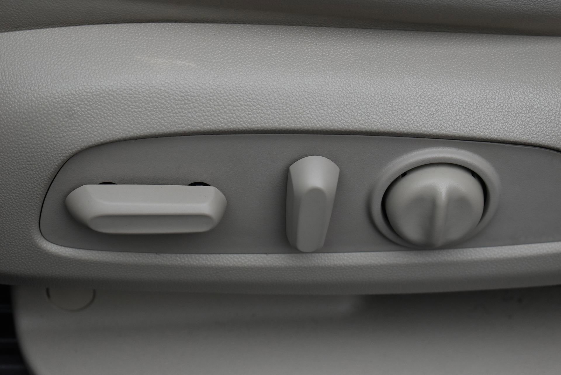 Used 2019 Buick Enclave Essence image 14