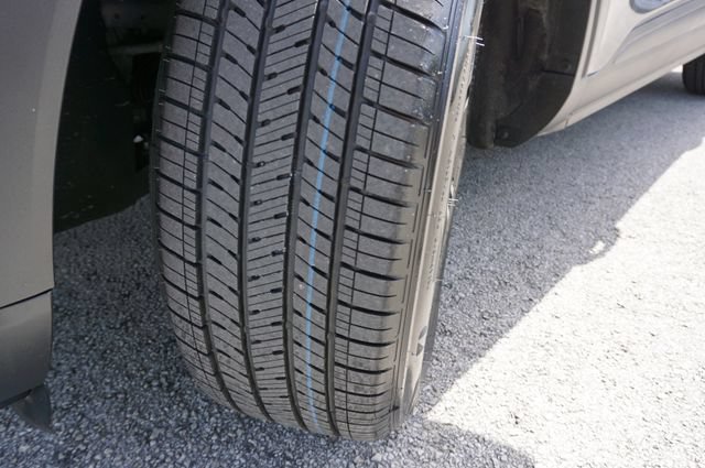 Certified 2022 Ford Escape SEL w/ SEL Stealth AWD Package image 36