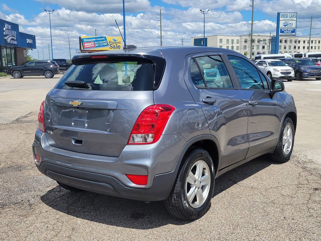 Used 2020 Chevrolet Trax LS FWD image 30