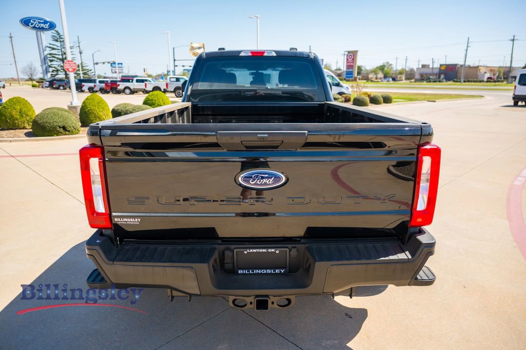 Certified 2023 Ford F350 XL w/ FX4 Off-Road Package image 4