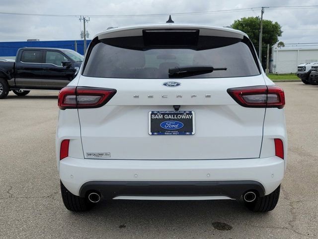 Certified 2023 Ford Escape ST-Line w/ Tech Pack #1 FWD image 5