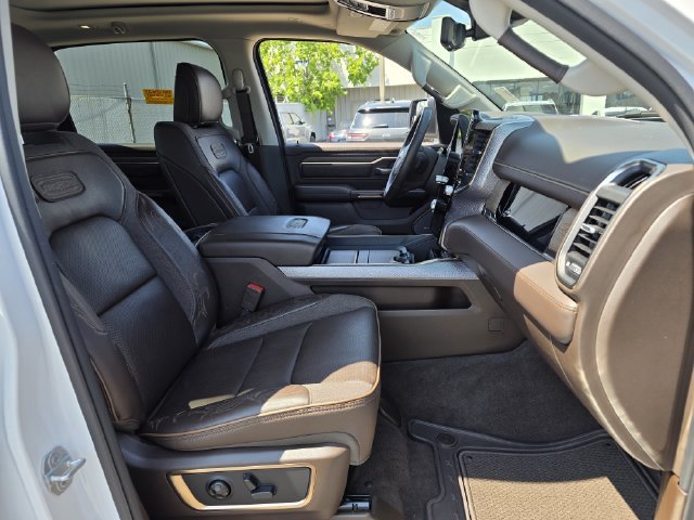 Used 2025 RAM 1500 Limited AWD/4WD image 30