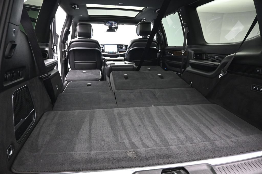 Used 2022 Jeep Grand Wagoneer Series I AWD/4WD image 26