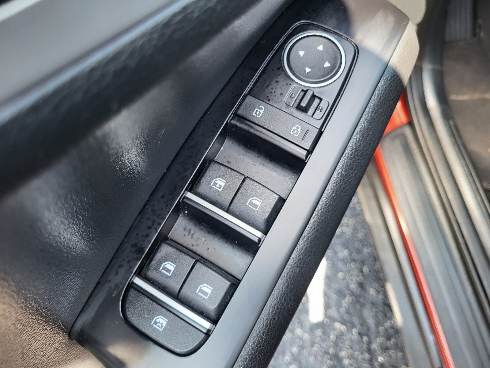 Used 2025 Kia Soul LX w/ LX Technology Package FWD image 18