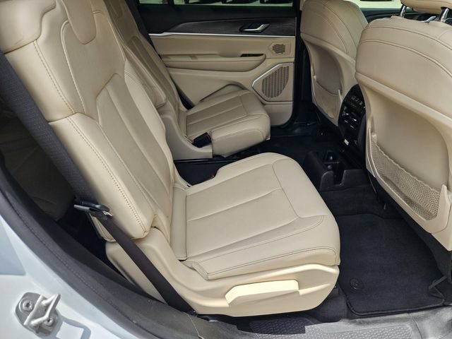 Used 2021 Jeep Grand Cherokee L Limited RWD image 17