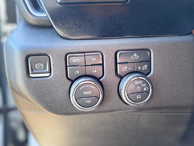 Used 2024 Chevrolet Silverado 1500 RST w/ Z71 Off-Road Package image 23