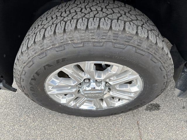 Used 2023 GMC Sierra 3500 Denali w/ Denali Ultimate Package AWD/4WD image 3