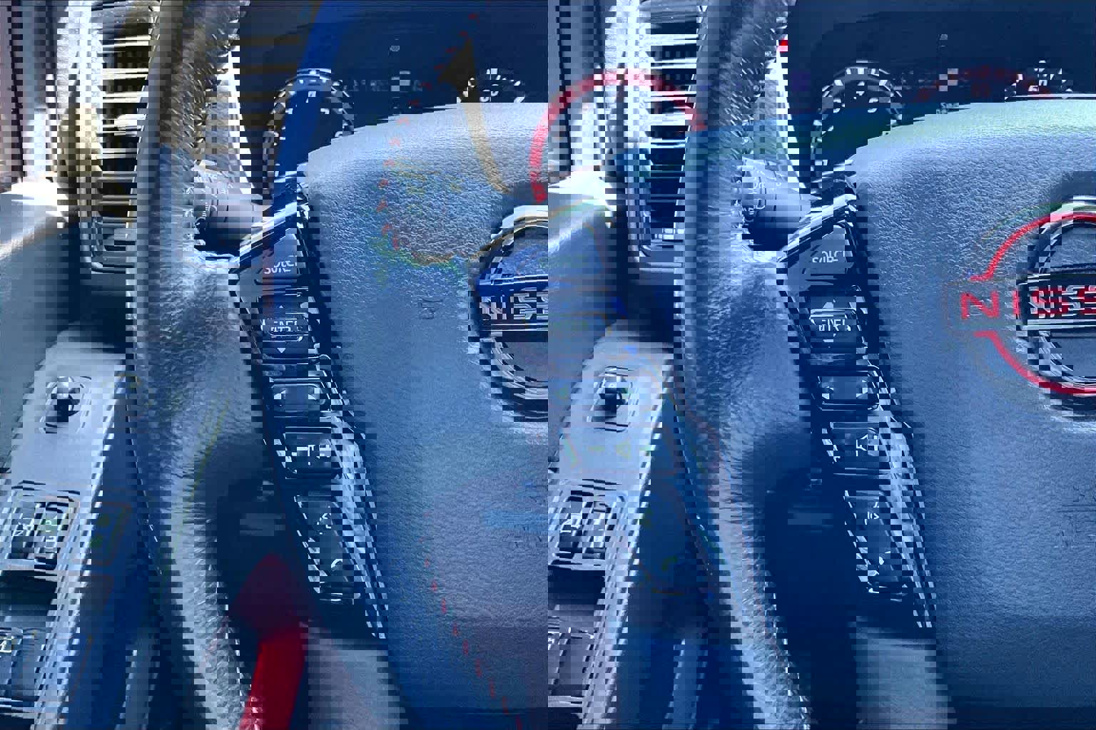 Used 2022 Nissan Frontier Pro-X image 26