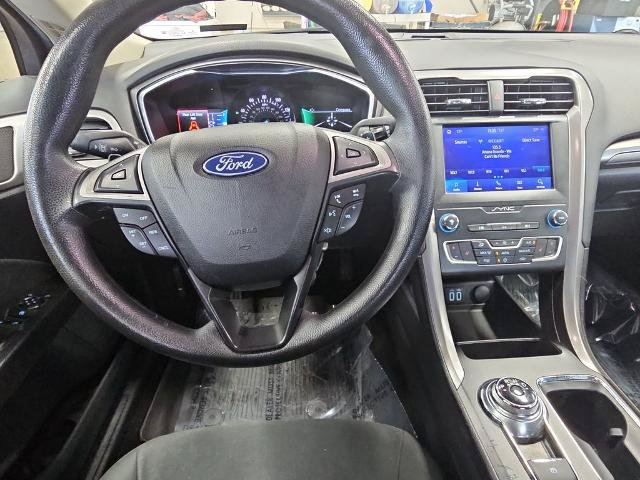Certified 2020 Ford Fusion SE AWD/4WD image 16