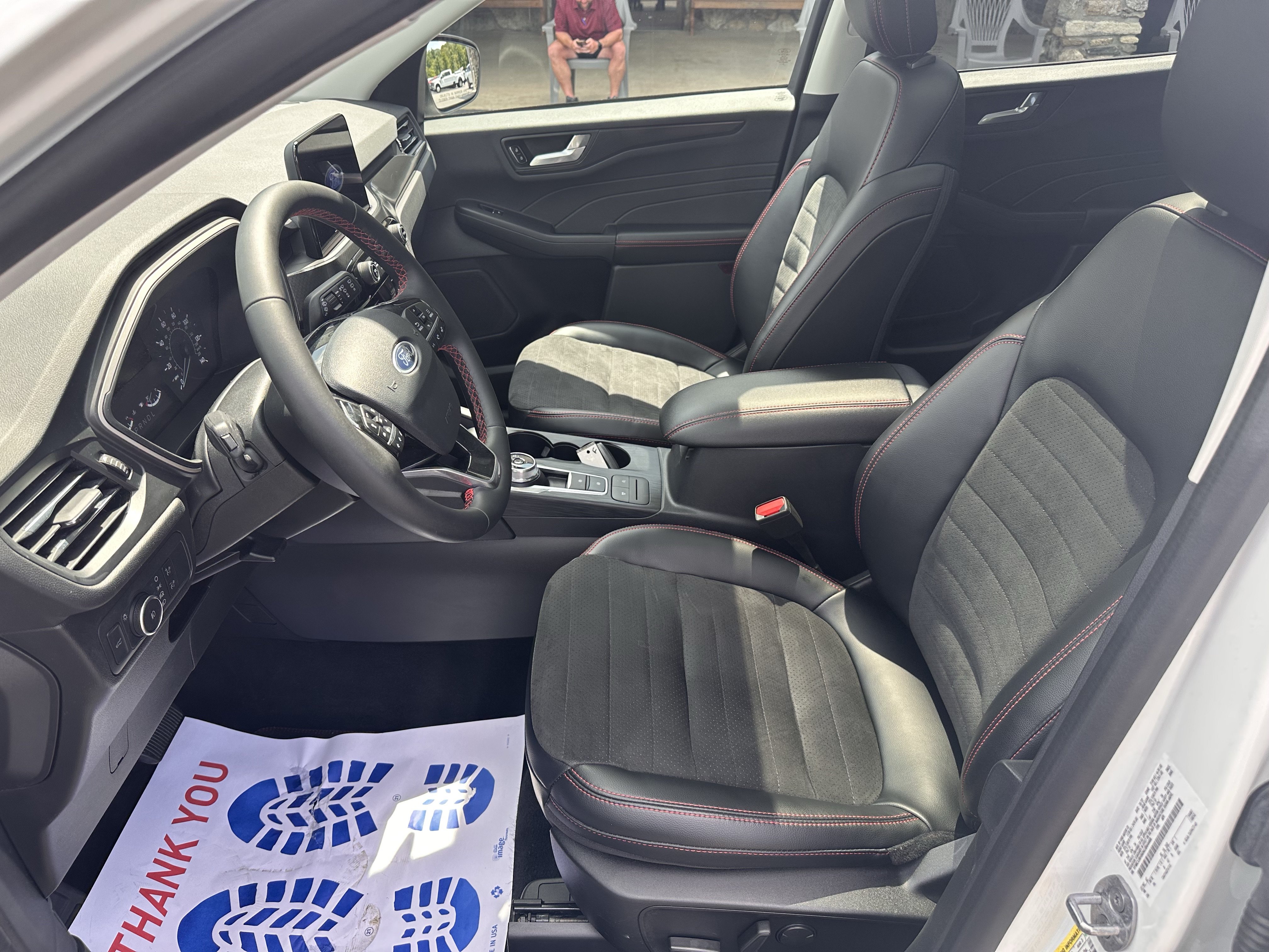 Certified 2022 Ford Escape SEL w/ SEL Stealth AWD Package image 10