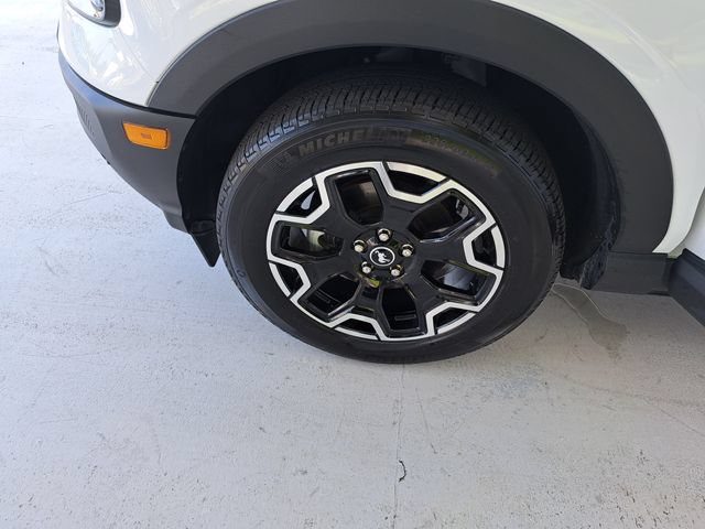 Certified 2025 Ford Bronco Sport Outer Banks w/ Outer Banks Tech Package+ AWD/4WD image 28