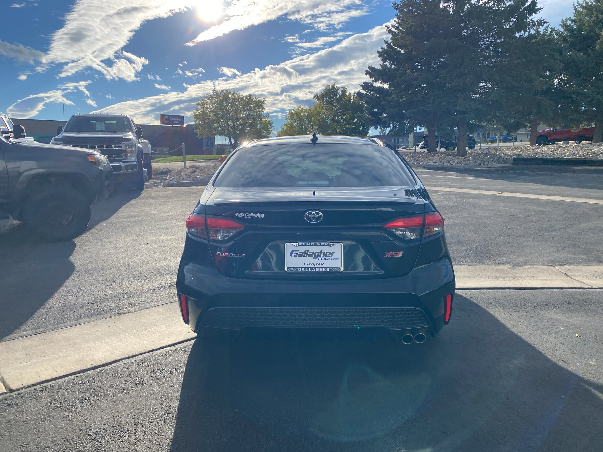 Used 2020 Toyota Corolla XSE FWD image 19