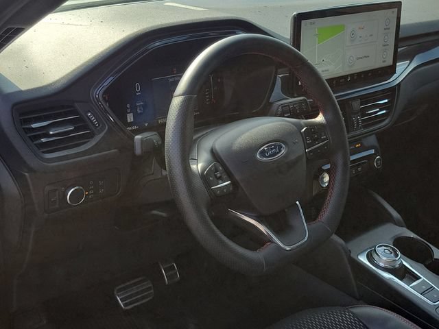 Certified 2024 Ford Escape ST-Line w/ Tech Pack #1 AWD/4WD image 7
