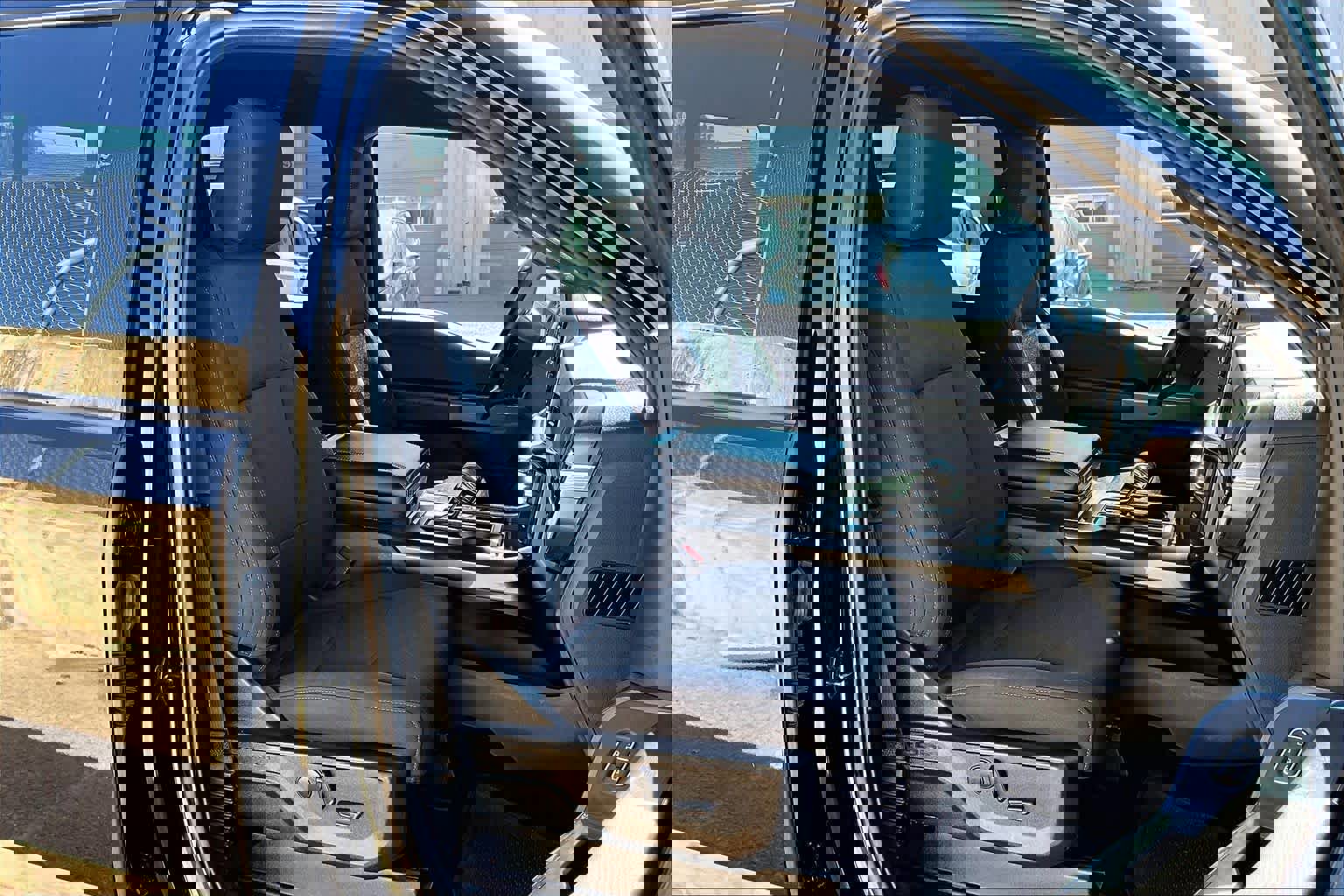 Certified 2022 Ford F150 XLT w/ Equipment Group 302A High image 11