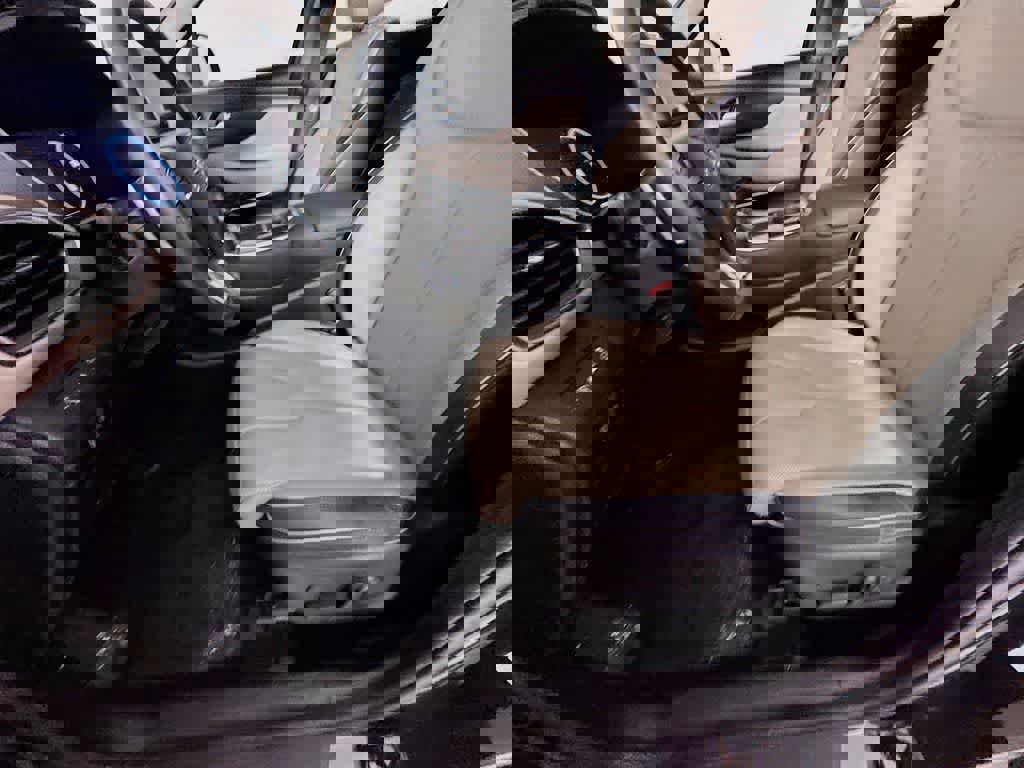 Used 2022 Hyundai Santa Fe Limited image 15