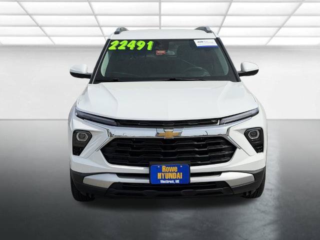 Used 2024 Chevrolet TrailBlazer LT FWD image 2
