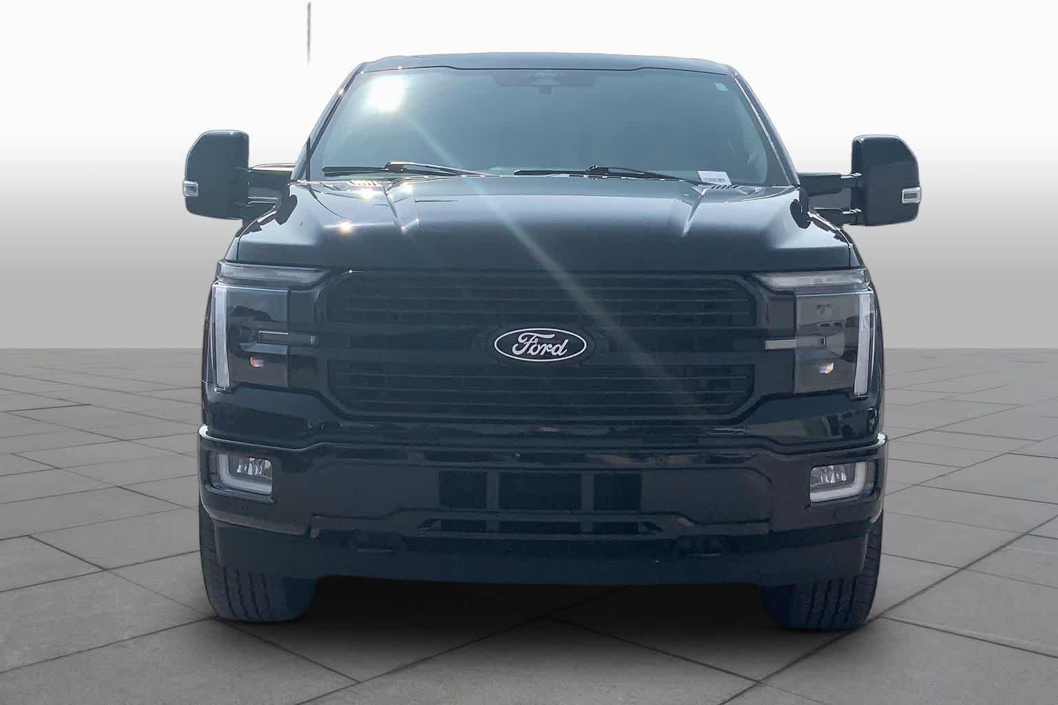 Certified 2025 Ford F150 Platinum AWD/4WD image 4