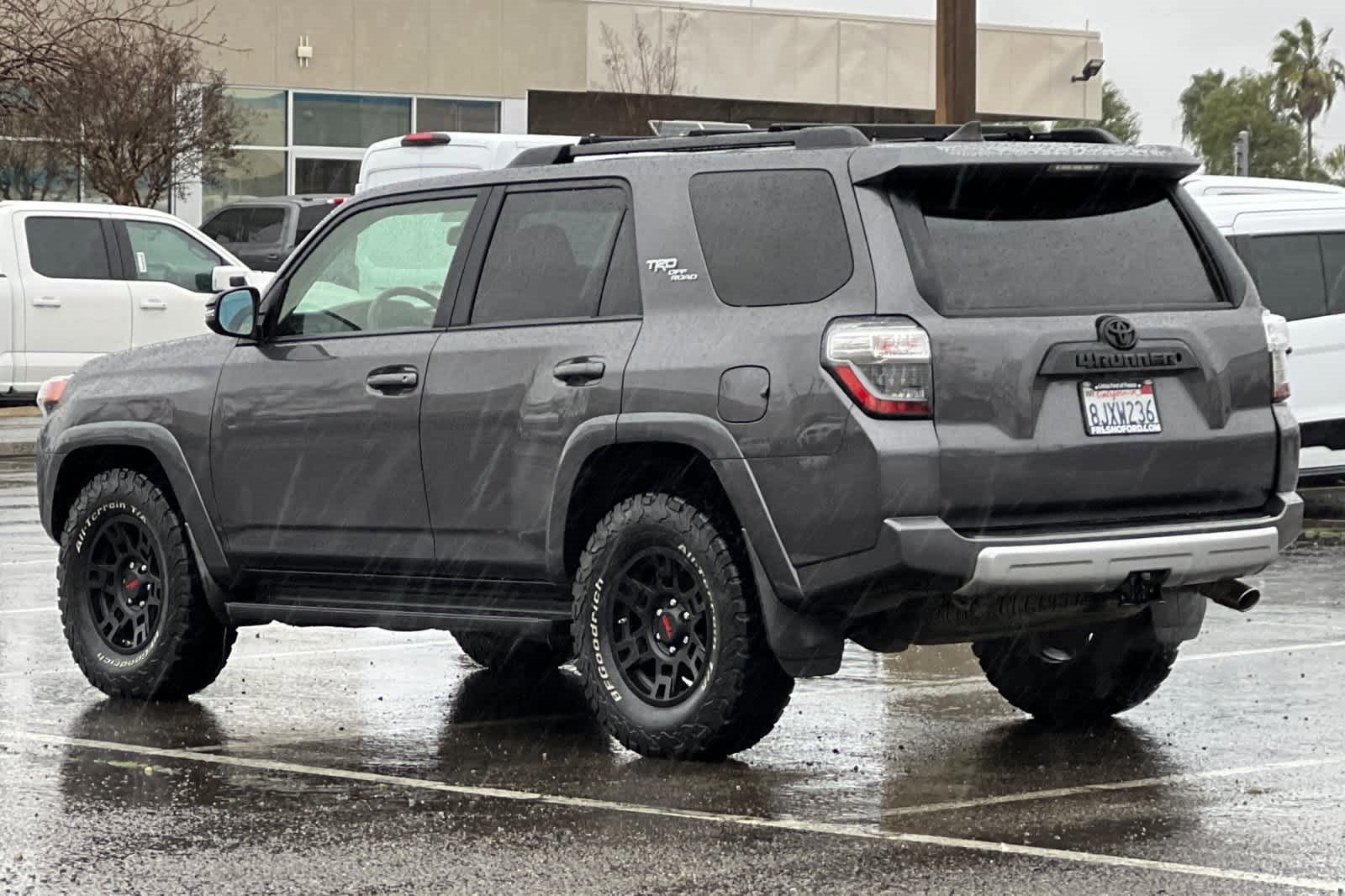 Used 2019 Toyota 4Runner TRD Off-Road Premium image 3