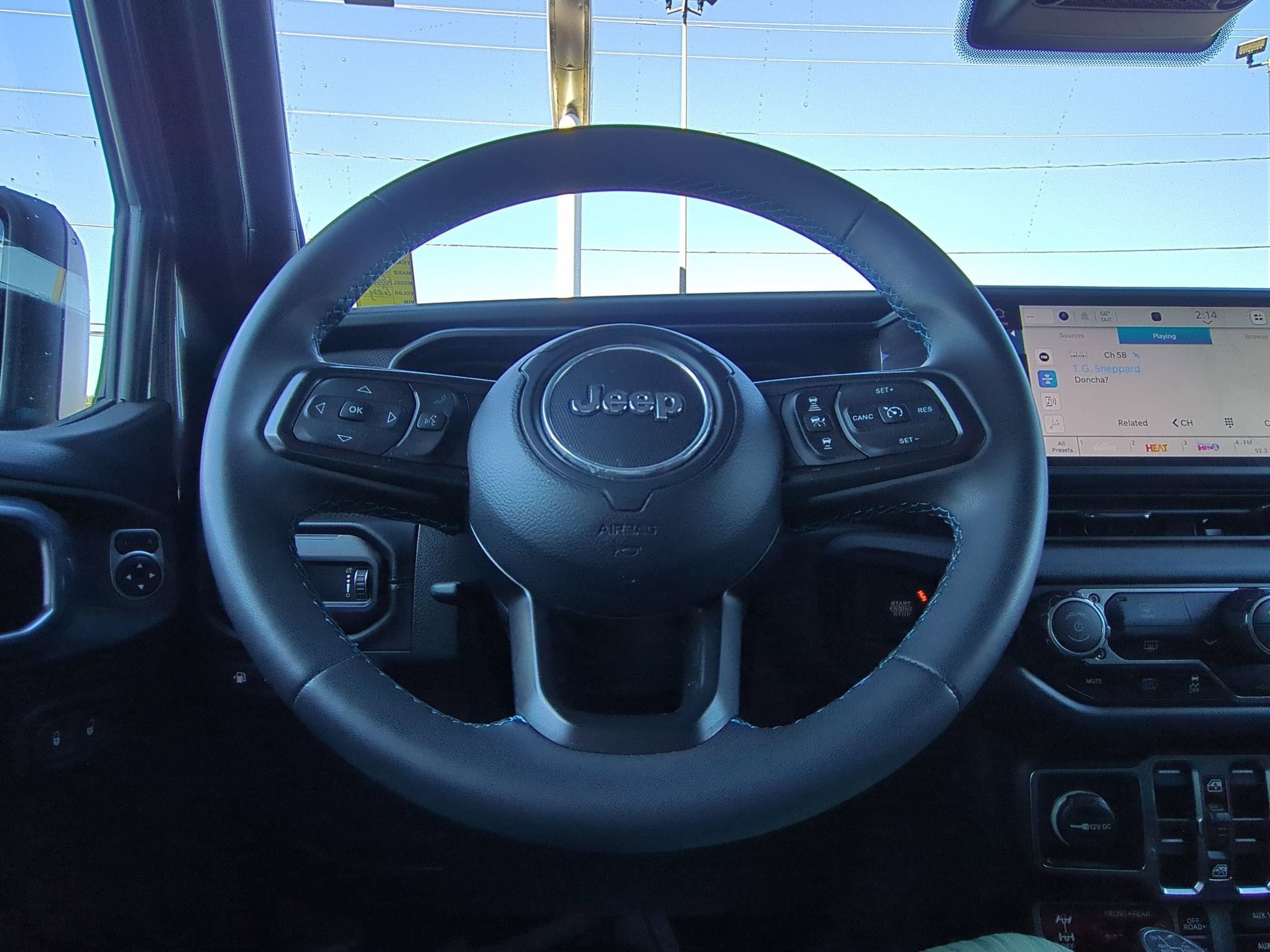 Used 2024 Jeep Wrangler Unlimited Rubicon 4xe AWD/4WD image 14