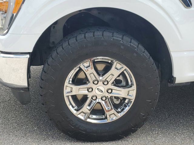 Certified 2022 Ford F150 XLT w/ Equipment Group 302A High image 8