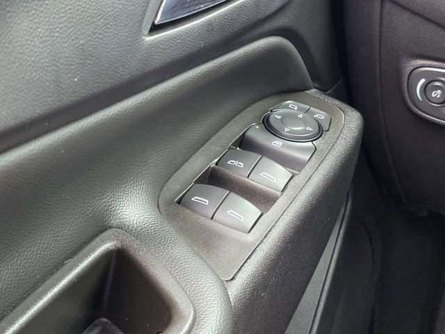Used 2023 Chevrolet Equinox LT AWD/4WD image 15