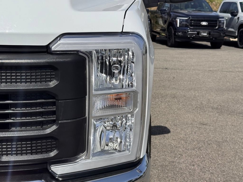 Certified 2024 Ford F350 XL w/ XL Chrome Package RWD image 8