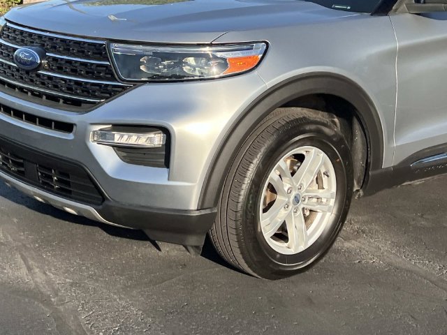 Certified 2020 Ford Explorer XLT w/ Equipment Group 202A AWD/4WD image 8