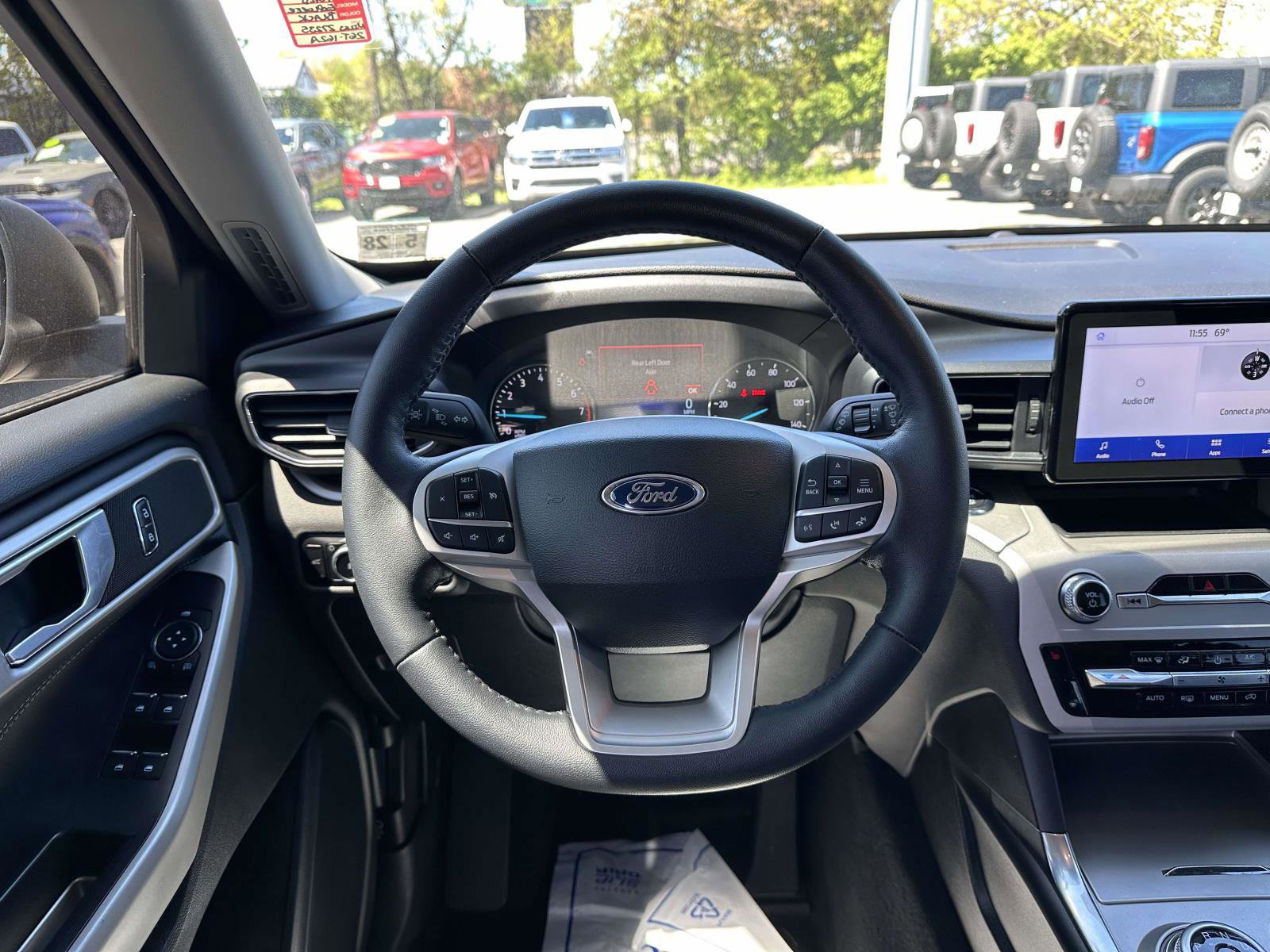 Certified 2023 Ford Explorer XLT w/ Equipment Group 202A AWD/4WD image 12