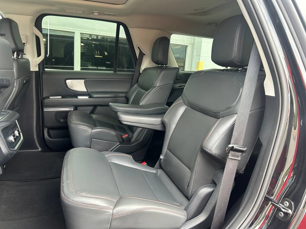 Certified 2025 Ford Expedition Active AWD/4WD image 20
