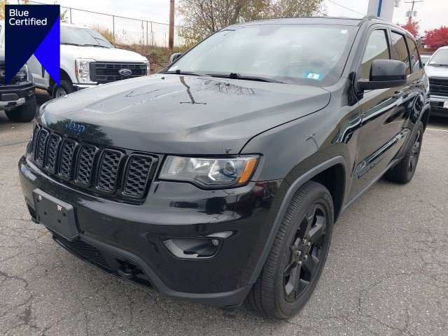 Used 2019 Jeep Grand Cherokee Laredo image 1