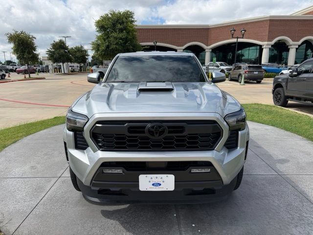 Used 2025 Toyota Tacoma TRD Sport RWD image 2