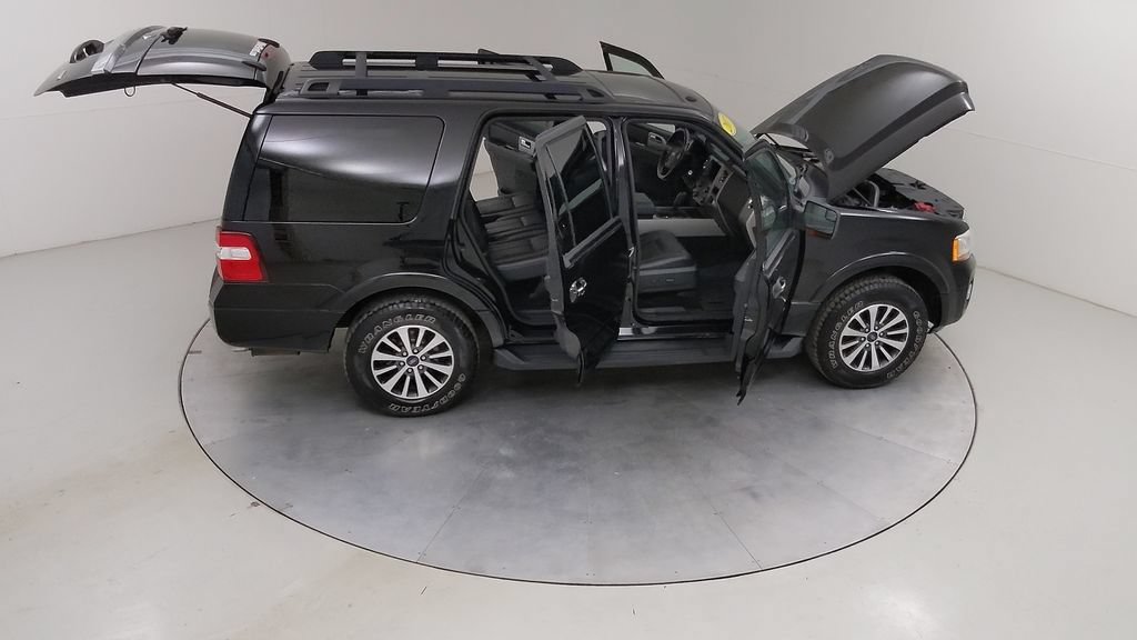 Certified 2017 Ford Expedition XLT w/ Equipment Group 202A AWD/4WD image 49